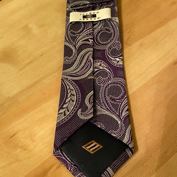 Joseph Abboud Purple and Cream Paisley Tie - Picture 3 of 4